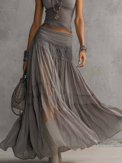 Conjunto de Top con Paneles de Encaje y Falda Maxi Plisada en Gris