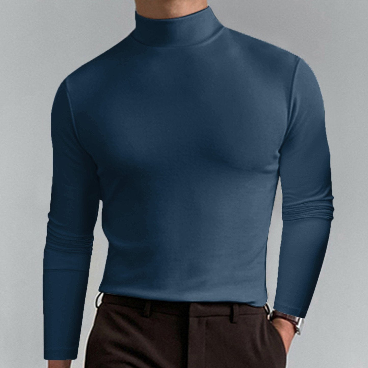 Camiseta de Cuello Alto Slim Fit — Tejido Suave y Transpirable